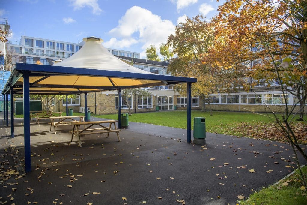 Dining Hall & Garden Quad